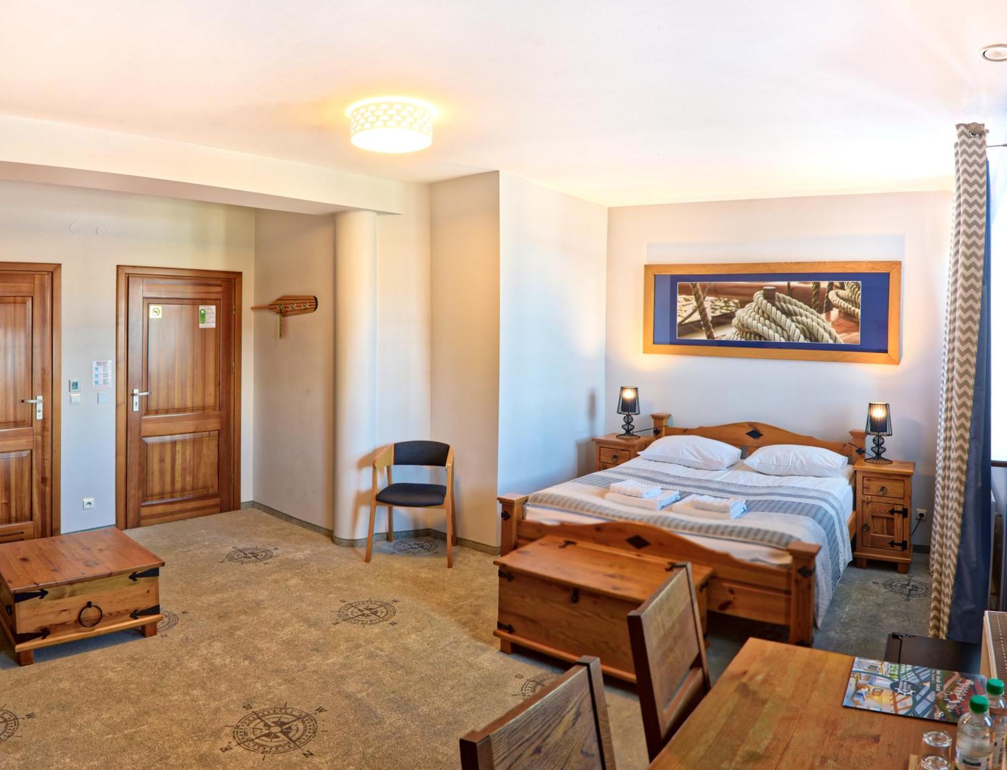 Hotel Joseph Conrad Spa & Wellness ピシュ エクステリア 写真