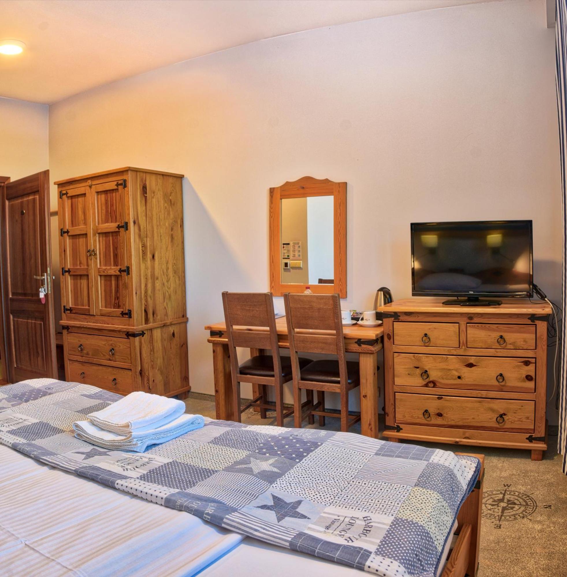 Hotel Joseph Conrad Spa & Wellness ピシュ エクステリア 写真
