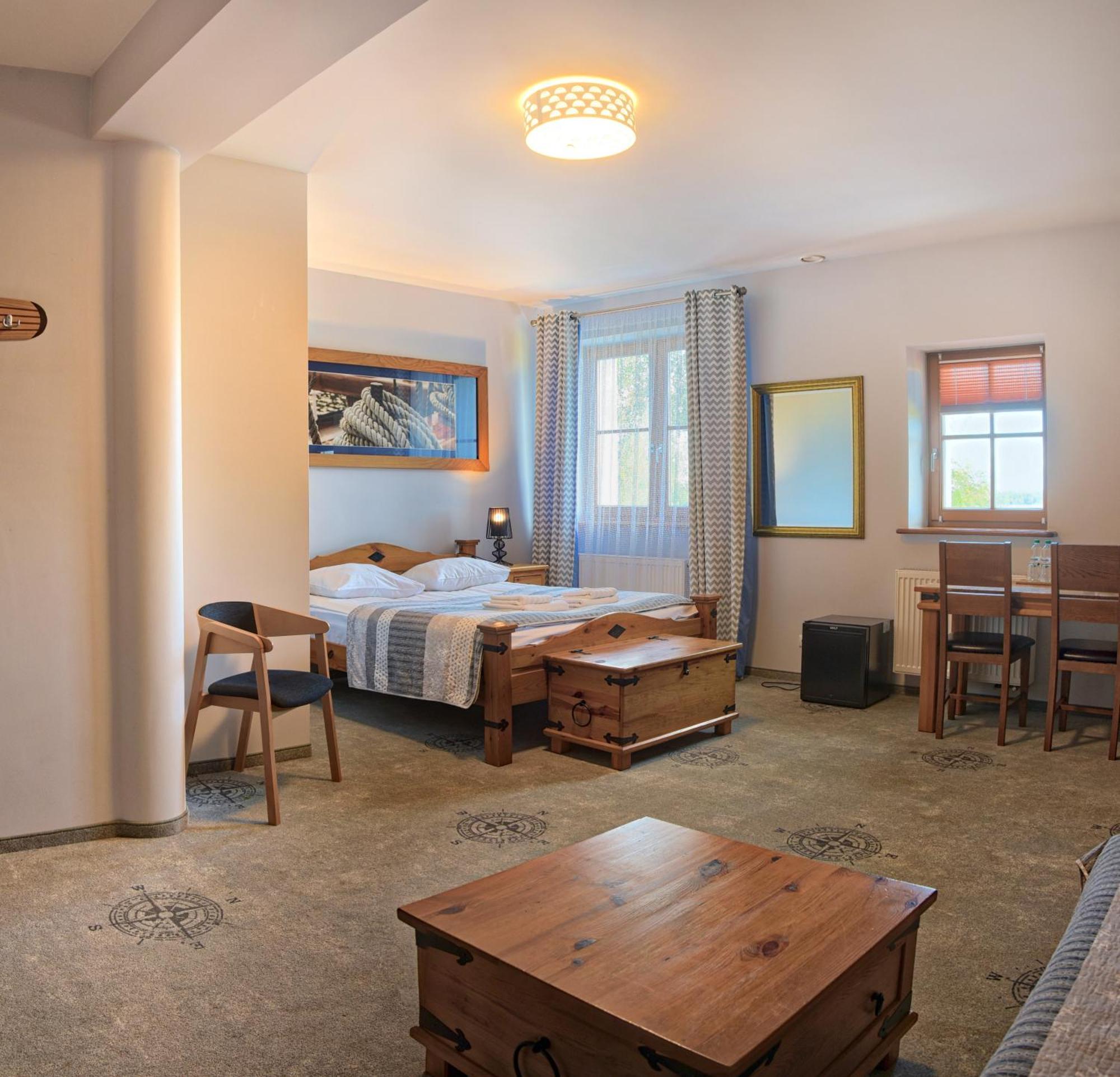Hotel Joseph Conrad Spa & Wellness ピシュ エクステリア 写真